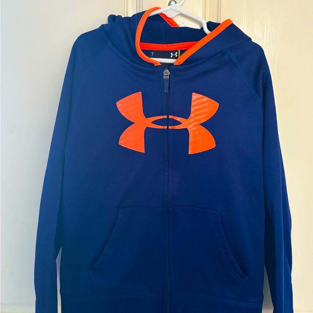 Under Armour Sweatshirt.
